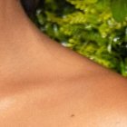 La presentadora contó quela decisión fue por proteger a su familia del virus.