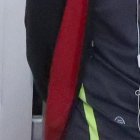 Los sujetos llegaron al sitio donde se cometió el delito a bordo de una motocicleta en la que luego intentaron escapar.