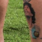 Es el homenaje del # 10 de Barcelona para el inmortal ‘D10S’ de Argentina. Se lo tatuó y lo luce con orgullo.