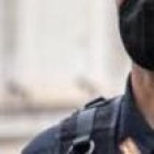 Miembros de la policía italiana durante los operativos.