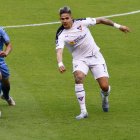 Luis Amarilla (d) será la referencia en ataque de los albos que buscan dar el golpe con un triunfo en la casa de Gremio.