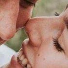 Diego Noboa y Livinia Valbonesi se casaron en la playa.