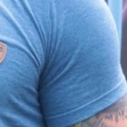 Encontró el amor en una colombiana que vive en Quito. Dice que ella no es conocida en la farándula y que van bien en la relación.