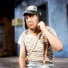 El hijo de Chespirito hará una serie en su honor.