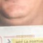 Edison es de perfil bajo, sin embargo no puede ocultar su alegría por ganarse el premio mayor.