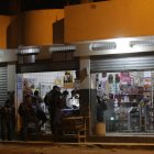 Agentes policiales llegaron al sector para iniciar con las investigaciones de este crimen.