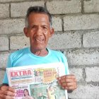 Comprará planchas de zinc para reparar el techo.