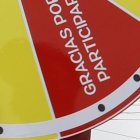 Todos esperan que la ruleta llegue hasta su zona y así llevarse premios.