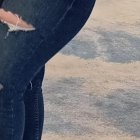 Jeremy Sarmiento recibió la visita de su familia, previo al duelo entre Ecuador y Argentina.