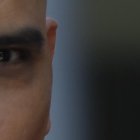 Se considera un hombre familiar y hogareño.