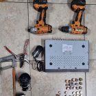 Además del efectivo, las autoridades les encontraron herramientas.