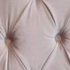 Se dio a  conocer en su participación en el reality Calle 7