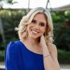 Karine, tiene 24 años y es modelo profesional. Estudia psicología.