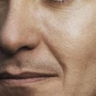 Juan Fernando Fonseca Carrera, conocido artísticamente como Fonseca, es un cantautor colombiano.