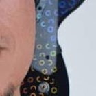 El artista producia temas de varios cantantes ecuatorianos.