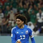 México y Polonia empatan 0-0 con un penal atajado por Guillermo Ochoa