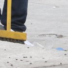 Al siguiente día del incidente, un equipo de Urvaseo acudió al sitio para limpiar la basura del bingo.