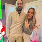 La influencer con su novio, el día de la propuesta.