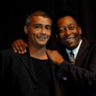 Romario (i) se distanció de Pelé por críticas que recibió de 'O Rei' por sus comportamientos fuera de la cancha.