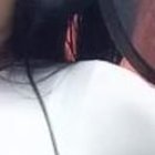 Sufre de desmayos constantes y por eso evita pasar sola. Trata de alimentarse bien.