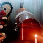 Lamentos, tristeza en el velatorio del futbolista Wilminton Ericsson Anchico Toaza, asesinado en una confusa balacera en el sector Nuevo Quinindé.