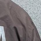 El detenido registra antecedentes penales por robo y receptación.