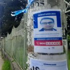 En los alrededores de la Universidad Central aún se observan los carteles que informaban sobre su desaparición.