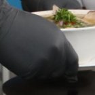 Eso de que ‘solo le gusta al hombre’ es cuento viejo; ellas también lo ‘vacilan’ con chifle, pan, arroz y hasta canguil.