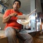 EXTRA registró como fue una noche y madrugada de Gilber Barbera, mientras su mamá permanece internada.