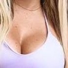 Andrea  actualmente está dedicada a su centro de belleza y spa.