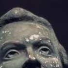 Algunos de los monumentos que aparecieron con los collares rosa