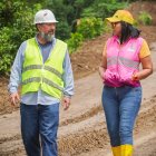 La prefecta inspeccionó la obra Viche - El Albe el pasado 19 de julio.
