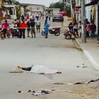 En Anconcito, con balazos en la cabeza, Lenin Iler Reyes cayó muerto en una calle.