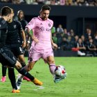 Lionel Messi fue titular en el primer partido de la MLS que disputó con el Inter de Miami ante el Nashville.