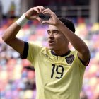 Kendry Páez de 16 años podría debutar ante Argentina.