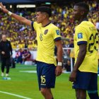 Kendry Páez es el chico de los récord en la Tri.