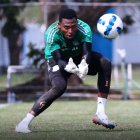 Pedro Ortiz es seguridad en el arco de Emelec para el Clásico.