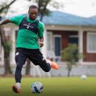 El zaguero de Emelec, Aníbal Chalá, fue convocado a la selección, tras la baja de Jhoanner Chávez.