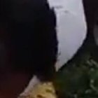 Curiosos vieron el cadáver en Atacames.