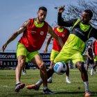 Jesús Trindade y Leonai Souza de Barcelona, listos para jugar ante Guayaquil City.