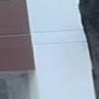 Desde un departamento de este edificio reportaron el deceso de la mujer.