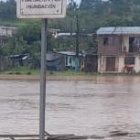 Muisne 'bajo el agua'.