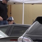 Chiriboga, hoy con 77 años, acudió a reuniones del Deportivo Quito como queriendo pasar desapercibido, con gafas y gorra.