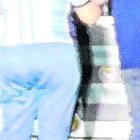 Una carreta usa la luz de una camioneta para alumbrar a sus clientes.