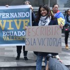 Amanda Villavicencio acudió a un plantón en el Complejo Judicial para exigir celeridad en el caso.