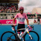 El Lagarto Narváez ganó la maglia rosa en el primer día del Giro de Italia.