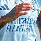 Kylian Mbappé (d) tendrá su primer partido oficial con Real Madrid en la Supercopa de Europa ante Atalanta