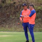 Sebastián Beccece (d) junto al profesor Miguel Bravo de la Sub-20 de la Tricolor