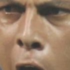 Luis Fernando León liderará la defensa de Emelec en el choque con Barcelona.