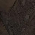 Los bomberos llevaron maquinaria pesada para romper el piso y sacar a los sospechosos.